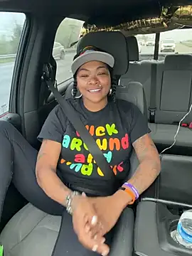 HaloRodeoLover2's Live XXX Chat