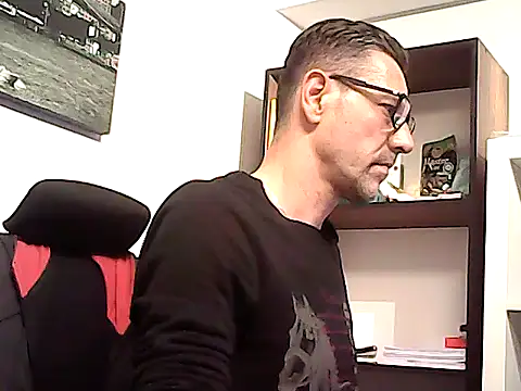 mastercharisma35 Adlı Modelin Web Kamerası Şovu