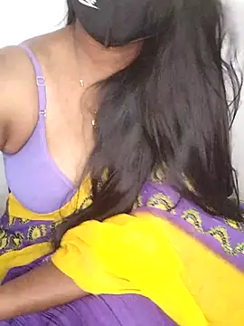 Živý XXX chat Tamil_Azhaghi