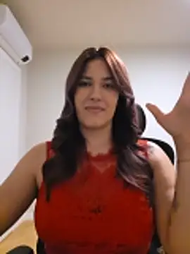 MiaRides19's Live XXX Chat