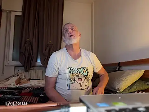 Živý XXX chat PierRiminiX