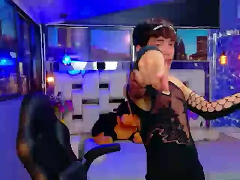 IsaacNovaa Webcam show