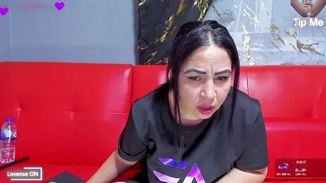 Noielya_Shot Chat XXX live