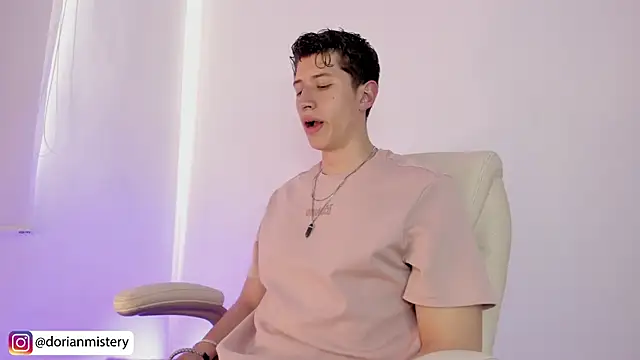 Dorianmistery2322_ Pertunjukan Webcam
