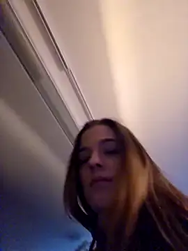 XXX chat uživo modela Luna_Lynn