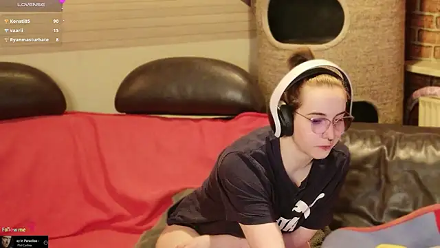 Онлайн чат XXX GamerGirl_Eve