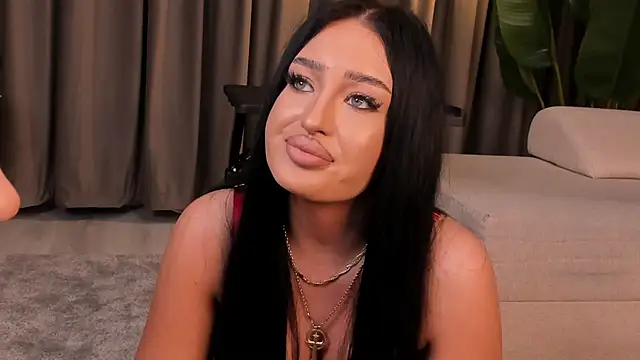 EmeraldKat: онлайн-секс-чат