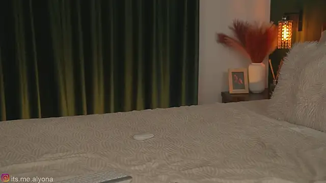 Alyonaqueen_ – Live XXX-chat