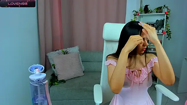 Chat +18 de VenusIslove ao vivo