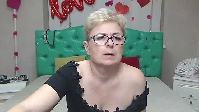 EmiliaGree 라이브 XXX 채팅