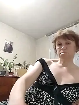 Flower2931 Adlı Modelin Canlı XXX Sohbeti