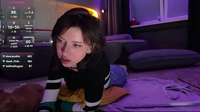 Bastet élő XXX-chatje