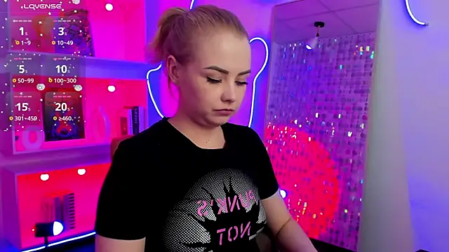 StephanieSweety Chat XXX in diretta