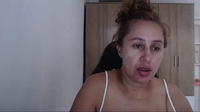 Czat XXX na żywo – RoxanaLove9