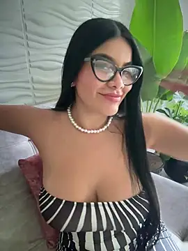 Czat XXX na żywo – Issane_Peru