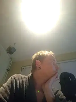 piercingpik Live XXX Chat