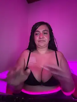 Chat +18 de andrea-cohen ao vivo