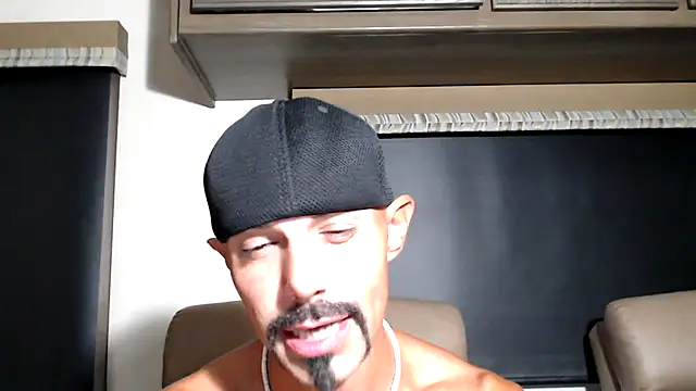 ThickD2C 现场XXX聊天