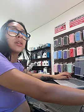 pregnant_sofii18's Webcam Show