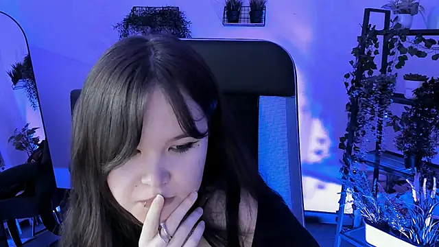 Elainebeness' Live XXX Chat