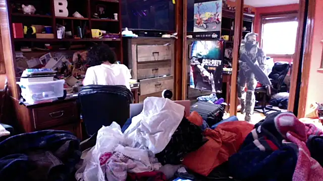 Teddy4420: απευθείας συνομιλία ΧΧΧ