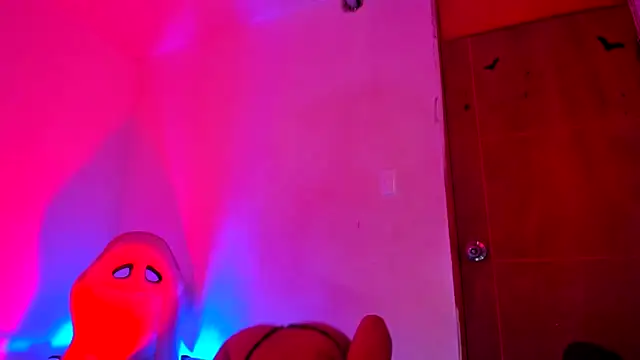 Živý XXX chat Emily_Coper18