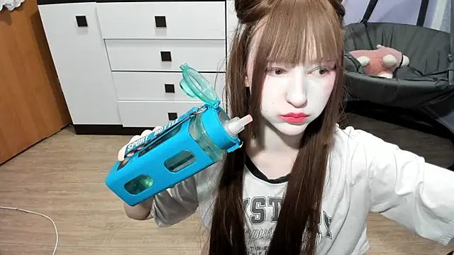 Yoonhee_ki Chat XXX in diretta