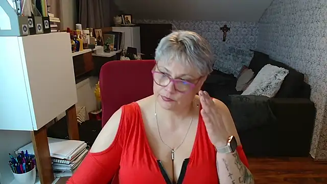 bigtits4you Adlı Modelin Canlı XXX Sohbeti