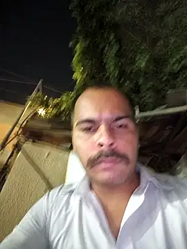 Vickyrajput009 লাইভ XXX চ্যাট