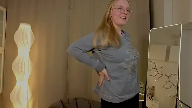 Pokazy przed kamerką – AlicaCohill