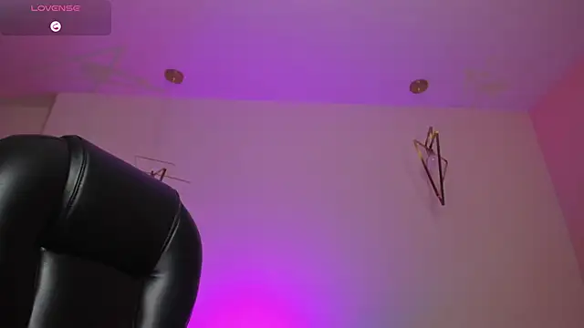 AliceHarper_'s Live XXX Chat