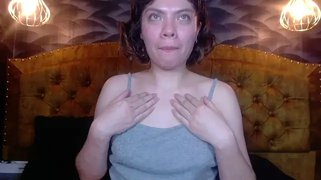 LiaSweetxx 라이브 XXX 채팅