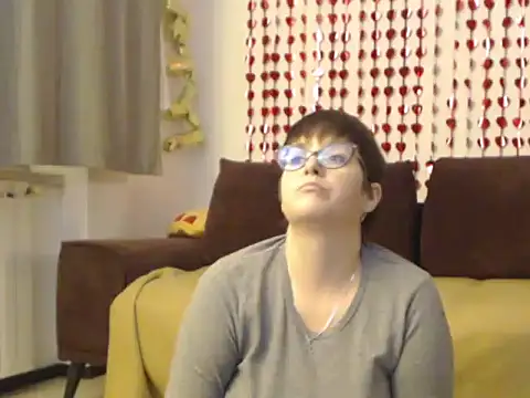 SneakyMikyのライブXXXチャット