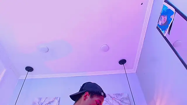 Santiago_Ortiz_: διαδικτυακό σόου στην κάμερα