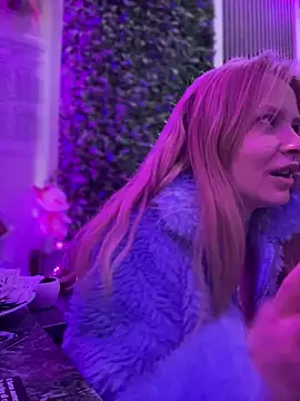 AnastasiaAniess Live XXX Chat