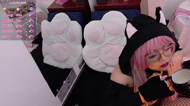 Catwhite_'s Live XXX Chat