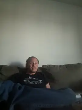 yourMasterisBored Chat XXX in diretta