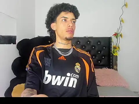 Ryder-Stone Show in webcam