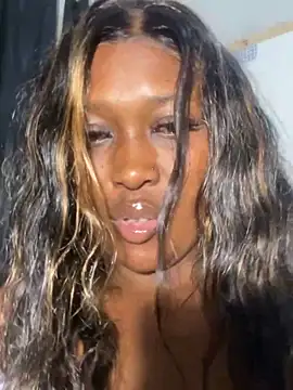 Chat XXX en directo de Cardiebae89