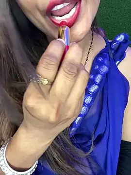 CUTI-NAINA: онлайн-секс-чат