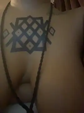 nickytheehawtie's Live XXX Chat