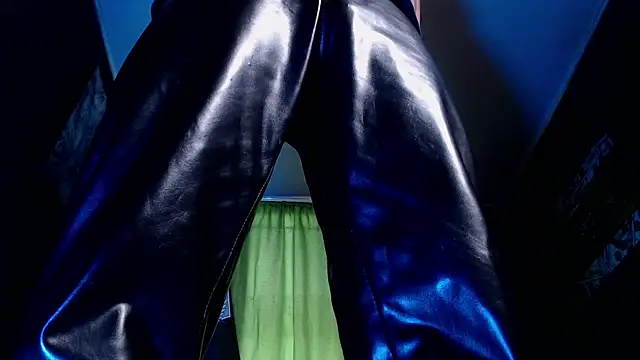 Dicaprioo_ Show Webcam