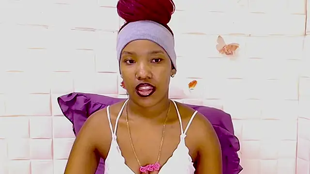 EroticSexyPrada's Live XXX Chat