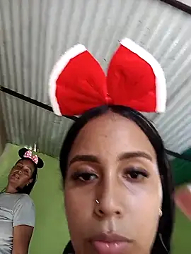 Laura20lopez élő XXX-chatje