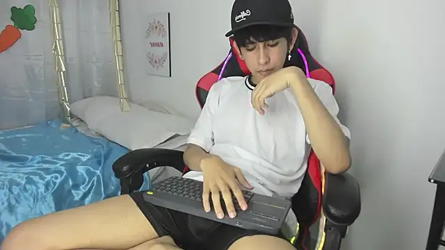 โชว์เว็บแคมของ julian_xx