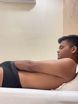 Dazzling_dude Pertunjukan Webcam