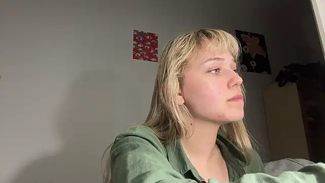 SourMidday's Live XXX Chat