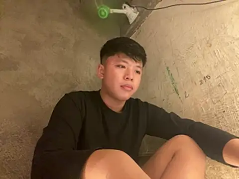 urasianrey 即時 XXX 聊天