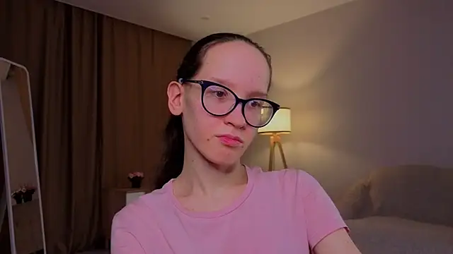 BettyBrowni Adlı Modelin Canlı XXX Sohbeti