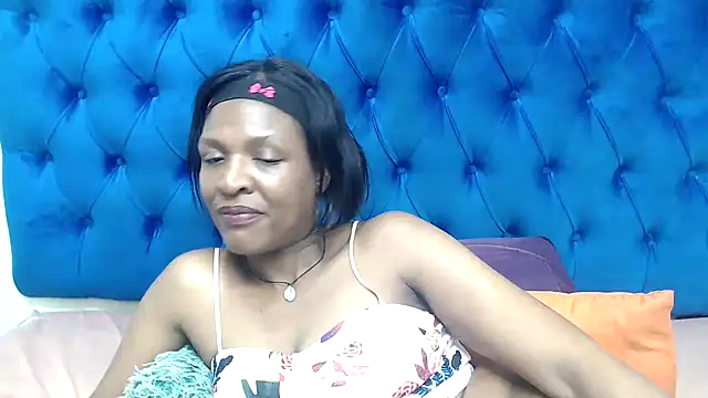 SpicyQueenxxxx Adlı Modelin Canlı XXX Sohbeti